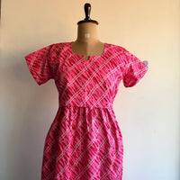 Peach Bandhani Printed Premium Cotton Buttonless Zipless Short Maternity Nighty | Free Size | Chest Width 44″| Length 46″