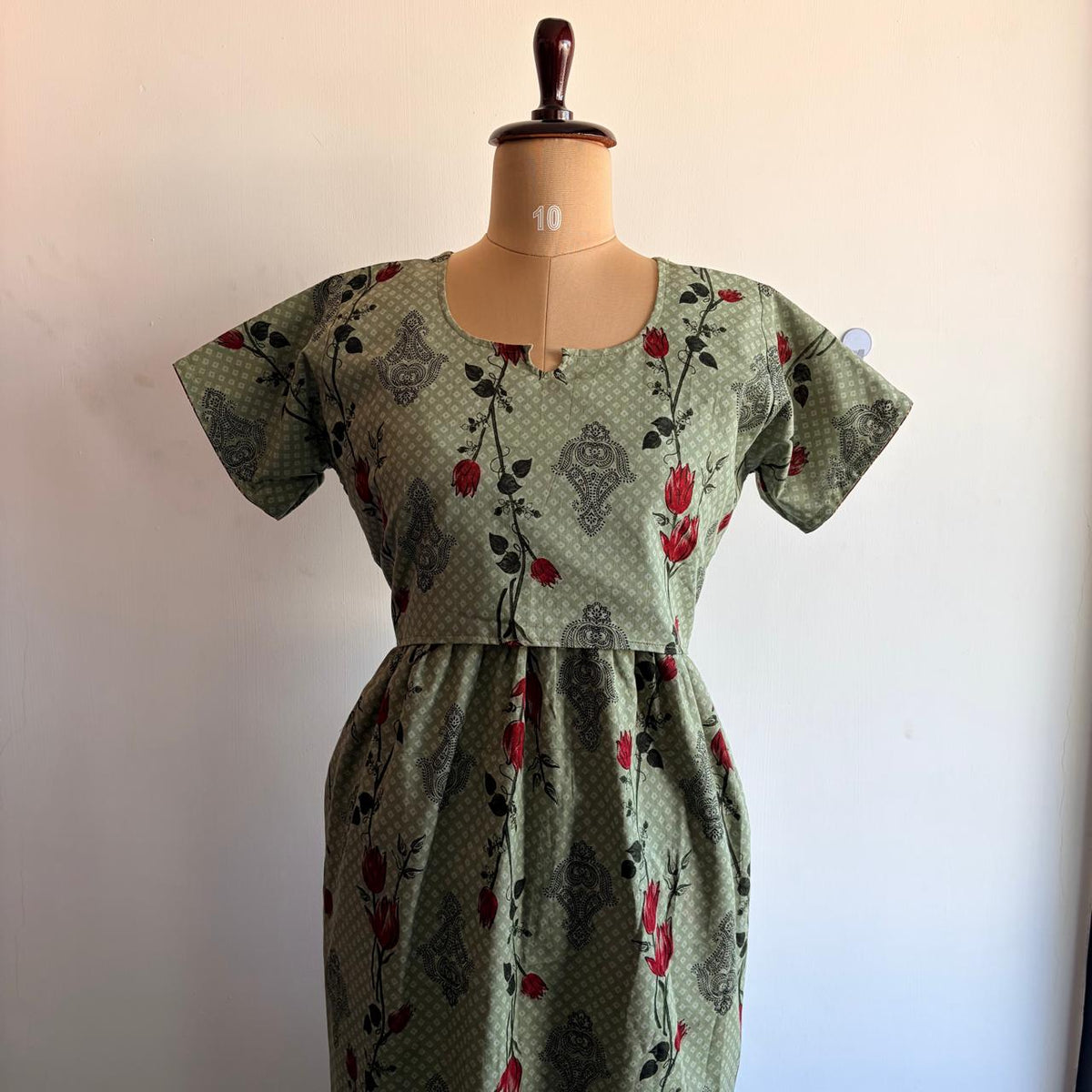Pastel Green Printed Premium Cotton Buttonless Zipless Short Maternity Nighty | Free Size | Chest Width 44″| Length 46″