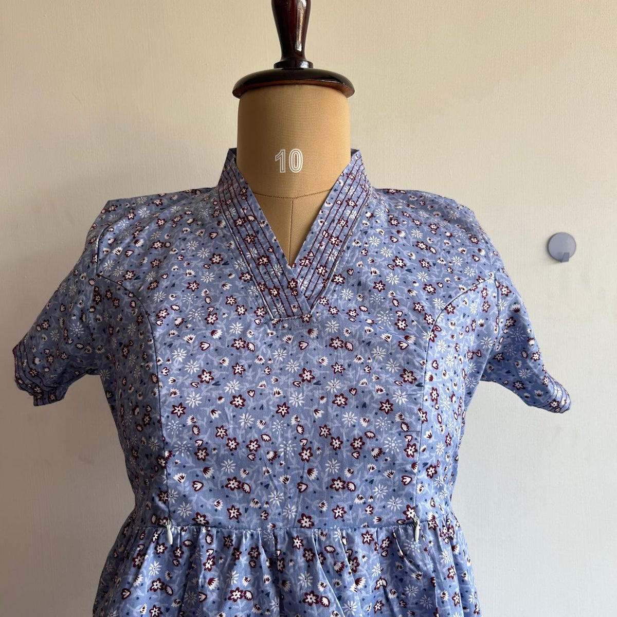 Blue Floral Printed Premium Cotton V Collar Neck Short Maternity Gown | Free Size |