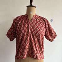 Maroon Floral Printed Kantha Cotton Short Feeding Top With Centre Long Zip And Puff Sleeve | Free Size |