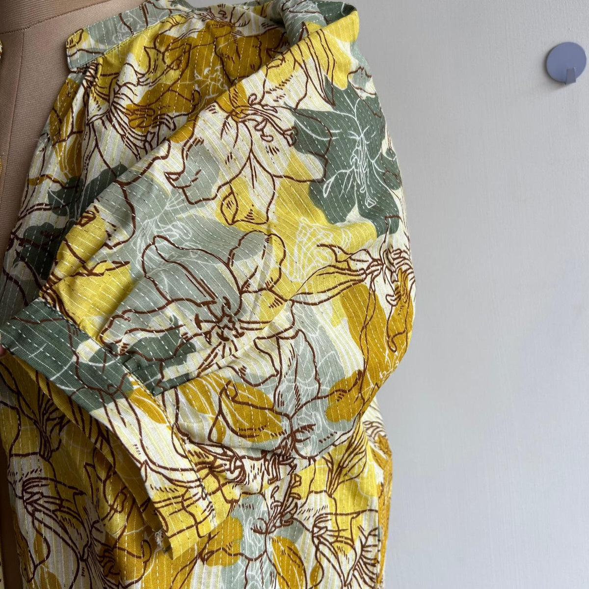 Yellow Floral Printed Kantha Cotton Short Feeding Top With Centre Long Zip And Puff Sleeve | Free Size |