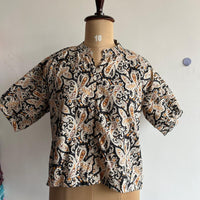 Black Kalamkari Printed Kantha Cotton Short Feeding Top With Centre Long Zip And Puff Sleeve | Free Size |