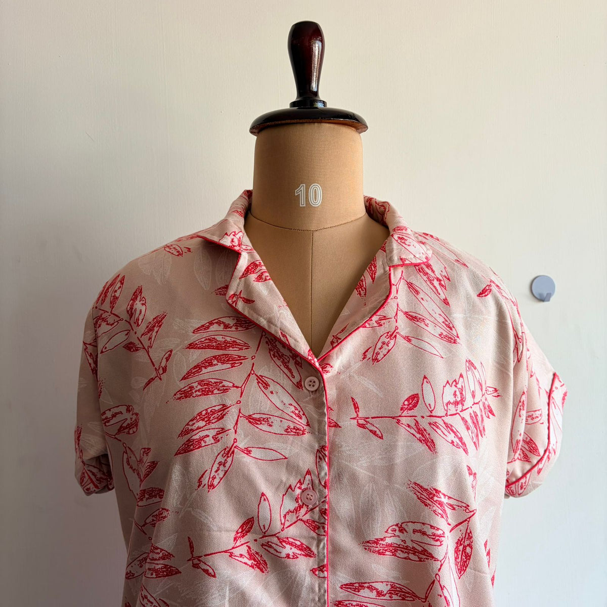 Peach And Cream Leaf Printed Alpine Full Open Long Polo Shirt Dress | Side Pocket | Free Size | Chest Width 44″| Length 44″
