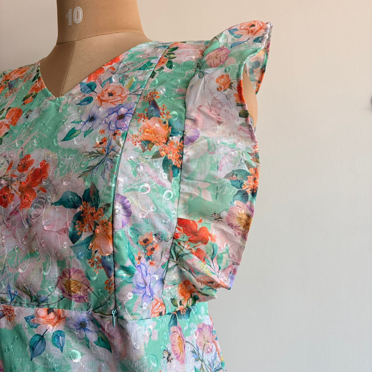 Green Floral Hakoba Ruffle Sleeve Short Maternity Gown | Free Size | Chest Width 44″| Length 44″|