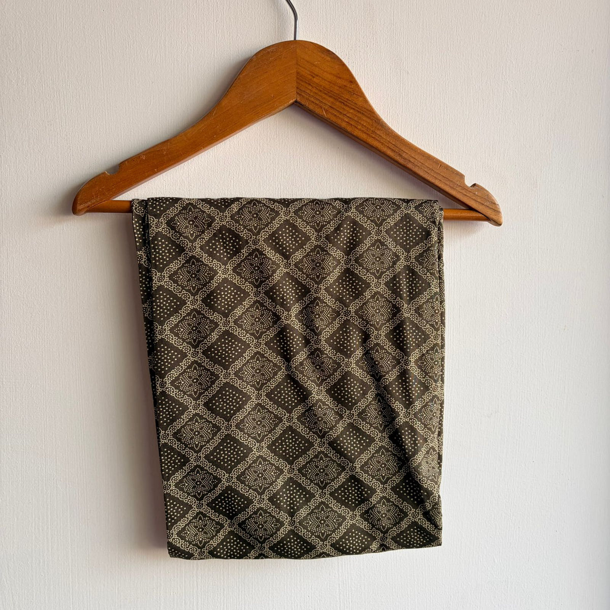 Olive Green Printed Round Neck Rayon Full Sleeve Loungewear Pyjama Set | Free Size |