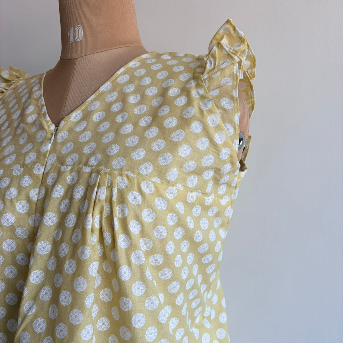 Cream Floral Printed Cambric Cotton V- Neck Ruffle Sleeve Long Zip Short Maternity Gown | Free Size | Chest Width 44″| Length 44″|