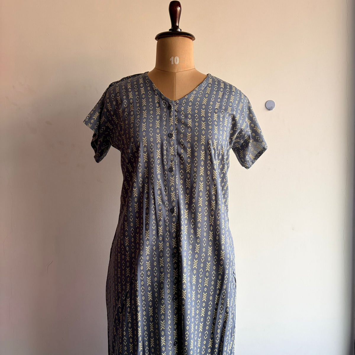 Grey ikat Printed Rayon Short Full Open Labour Room Nighty | Free Size | Chest Width 44″| Length 44″|