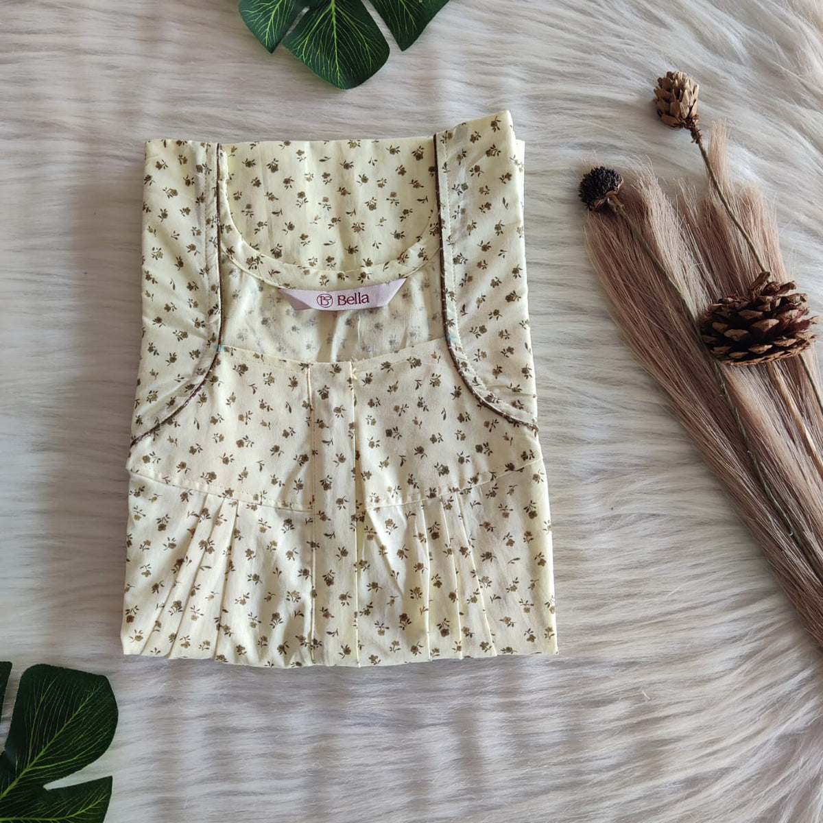 Pale Yellow Printed Pure Cotton Pleated Zip Nighty | Free Size | Chest Width 44″| Length 54″-55″