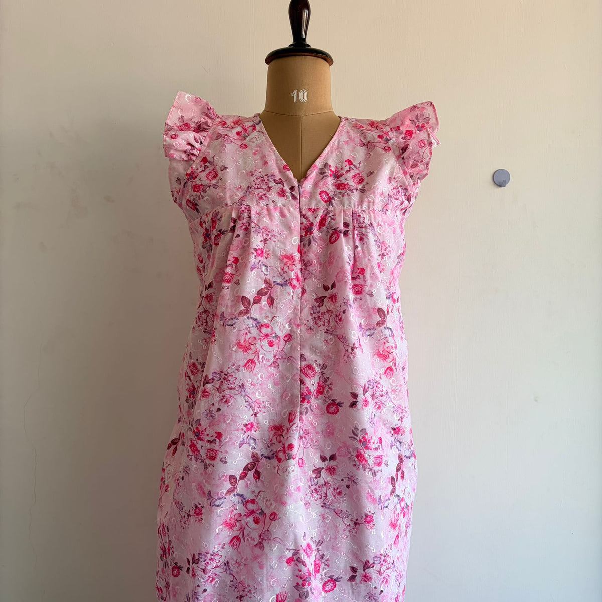 Pastel Pink Floral Hakoba V- Neck Ruffle Sleeve Long Zip Short Maternity Gown | Free Size | Chest Width 44″| Length 44″
