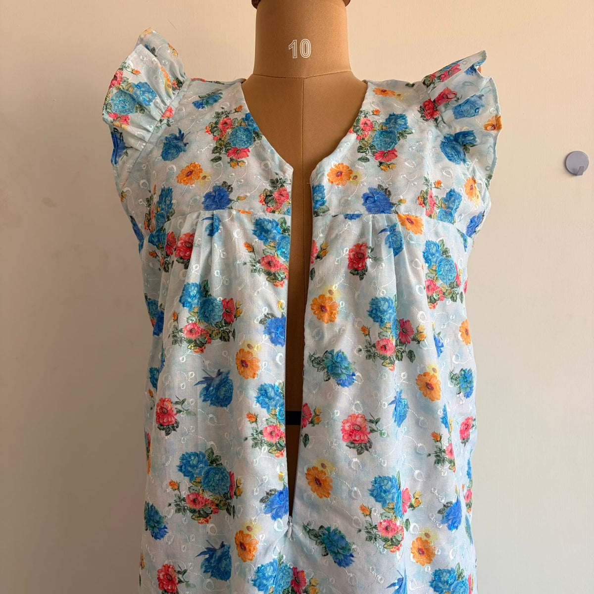 Pale Blue Floral Hakoba V- Neck Ruffle Sleeve Long Zip Short Maternity Gown | Free Size | Chest Width 44″| Length 44″