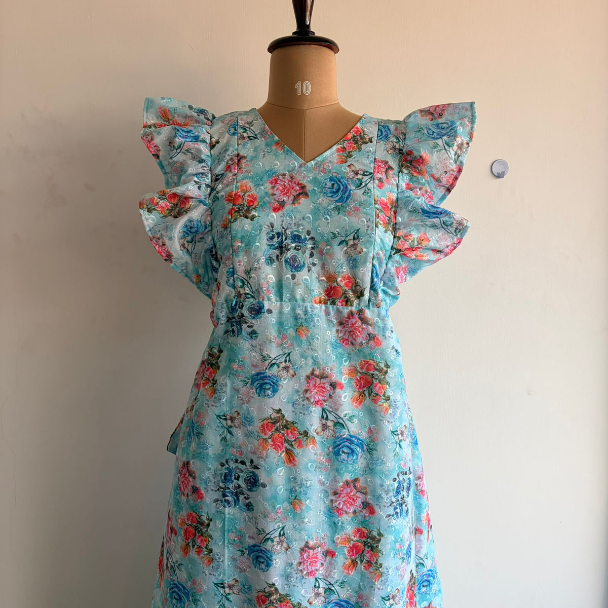 Blue And Pink Floral Printed Hakoba Ruffle Sleeve Short Maternity Gown | Free Size | Chest Width 44″| Length 44″