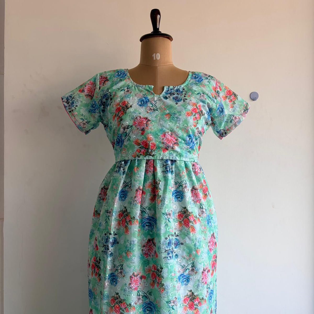 Green Floral Hakoba Buttonless Zipless Short Maternity Nighty | Free Size |