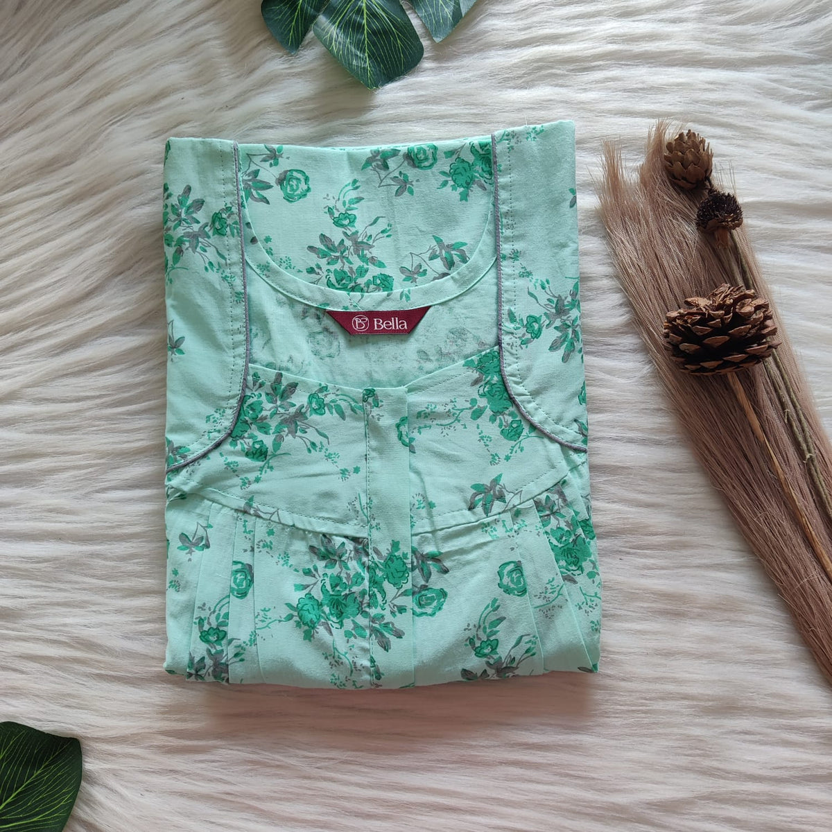 Pale Green Printed Pure Cotton Pleated Zip Nighty | Free Size | Chest Width 44″| Length 54″-55″