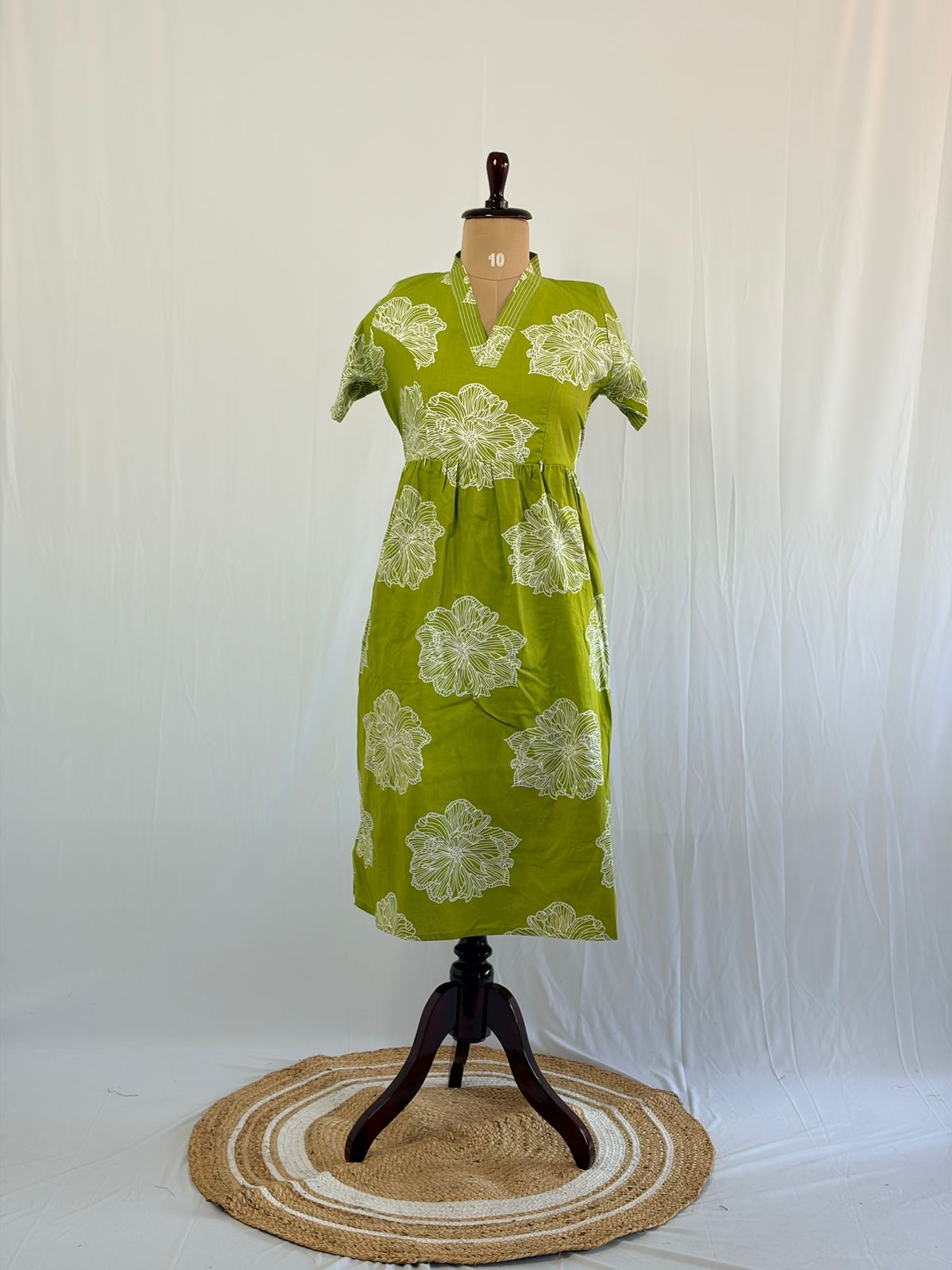 Green Floral Printed Premium Cotton V Collar Neck Short Maternity Gown | Free Size |
