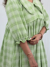 Green Check Printed Peter Pan Collar Seer Sucker Puff 3/4 Sleeve Maternity Dress with Centre Long Zip | Free Size | 46" length