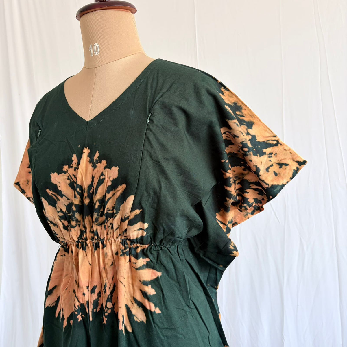 Green Batik Printed Chungidi Cotton Feeding Kaftan | Free Size | Chest Width 44″| Length 56″
