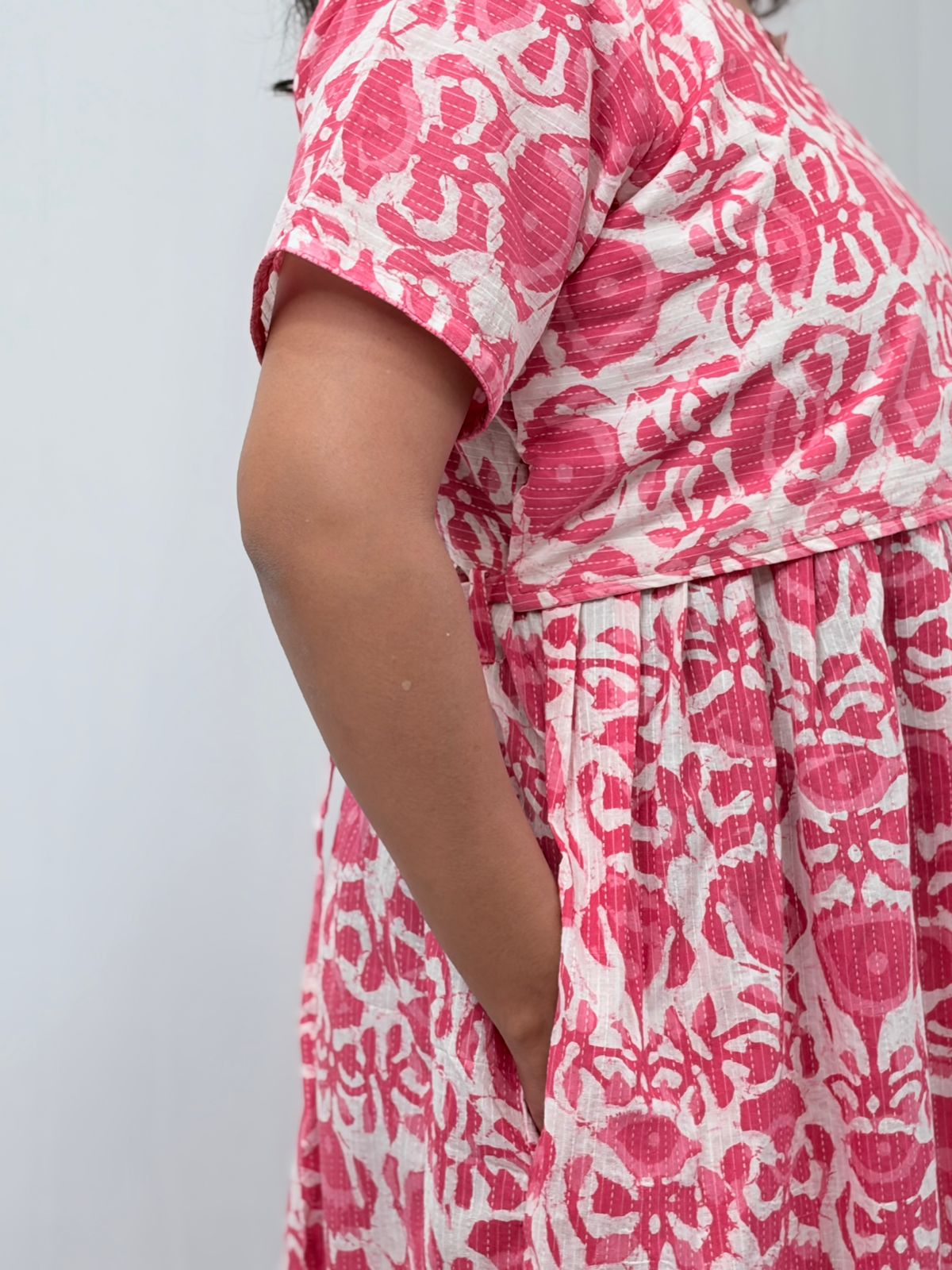 Peach And White Floral Printed Kantha Cotton Buttonless Zipless Short Maternity Nighty | Free Size |