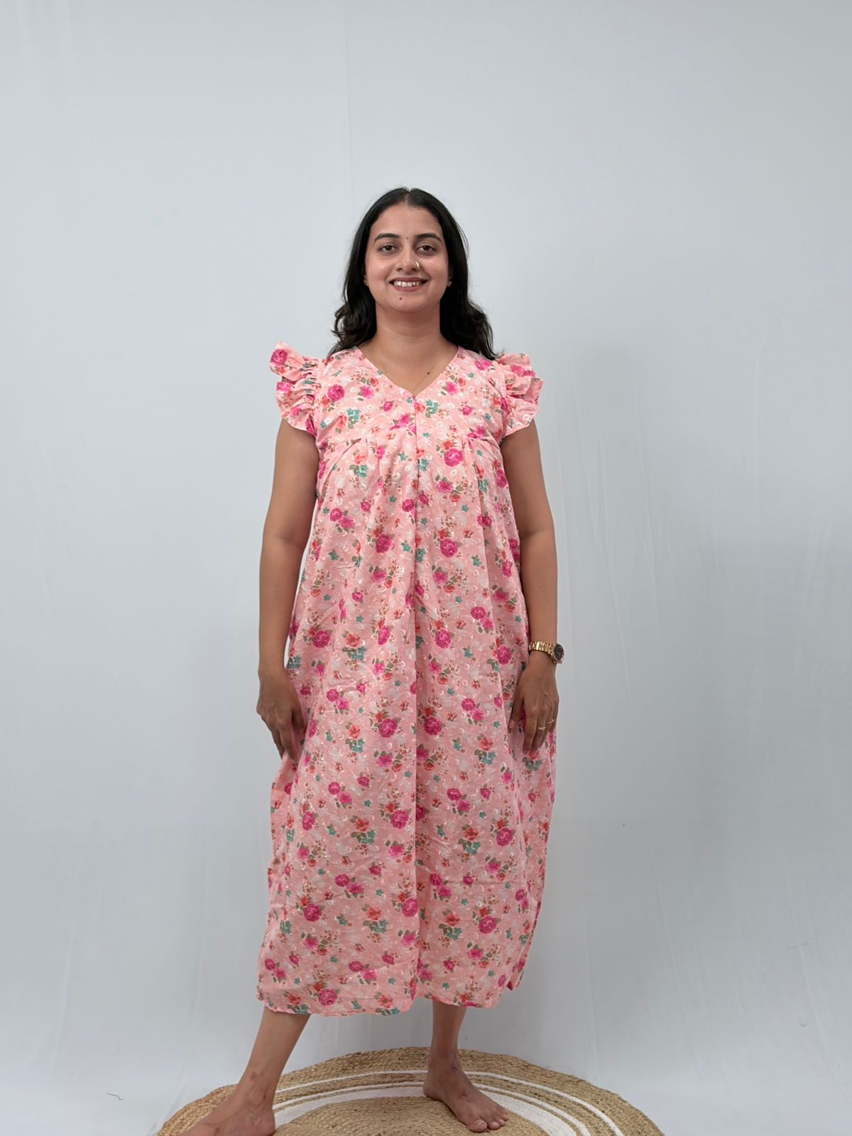 Pastel Peach Floral Hakoba V- Neck Ruffle Sleeve Long Zip Short Maternity Gown | Free Size | Chest Width 44″| Length 44″