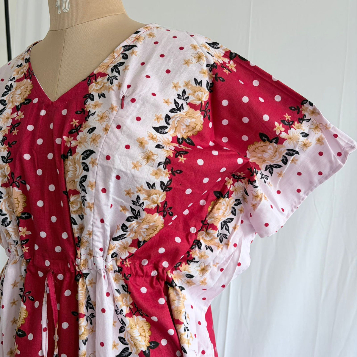 Red And White Dot Printed Premium Cotton Feeding Kaftan | Free Size | Chest Width 44″| Length 56″