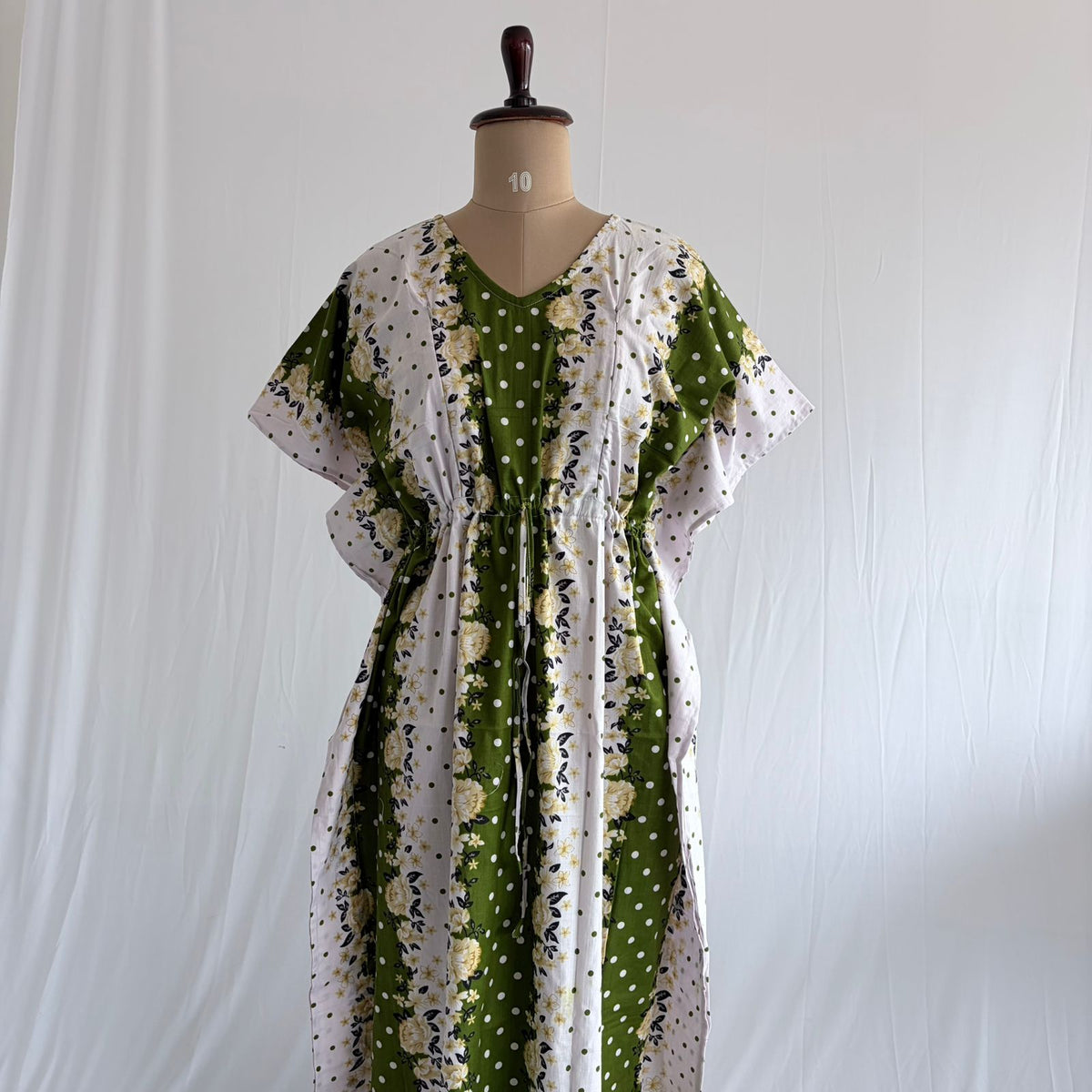 Green And White Dot Printed Premium Cotton Feeding Kaftan | Free Size | Chest Width 44″| Length 56″