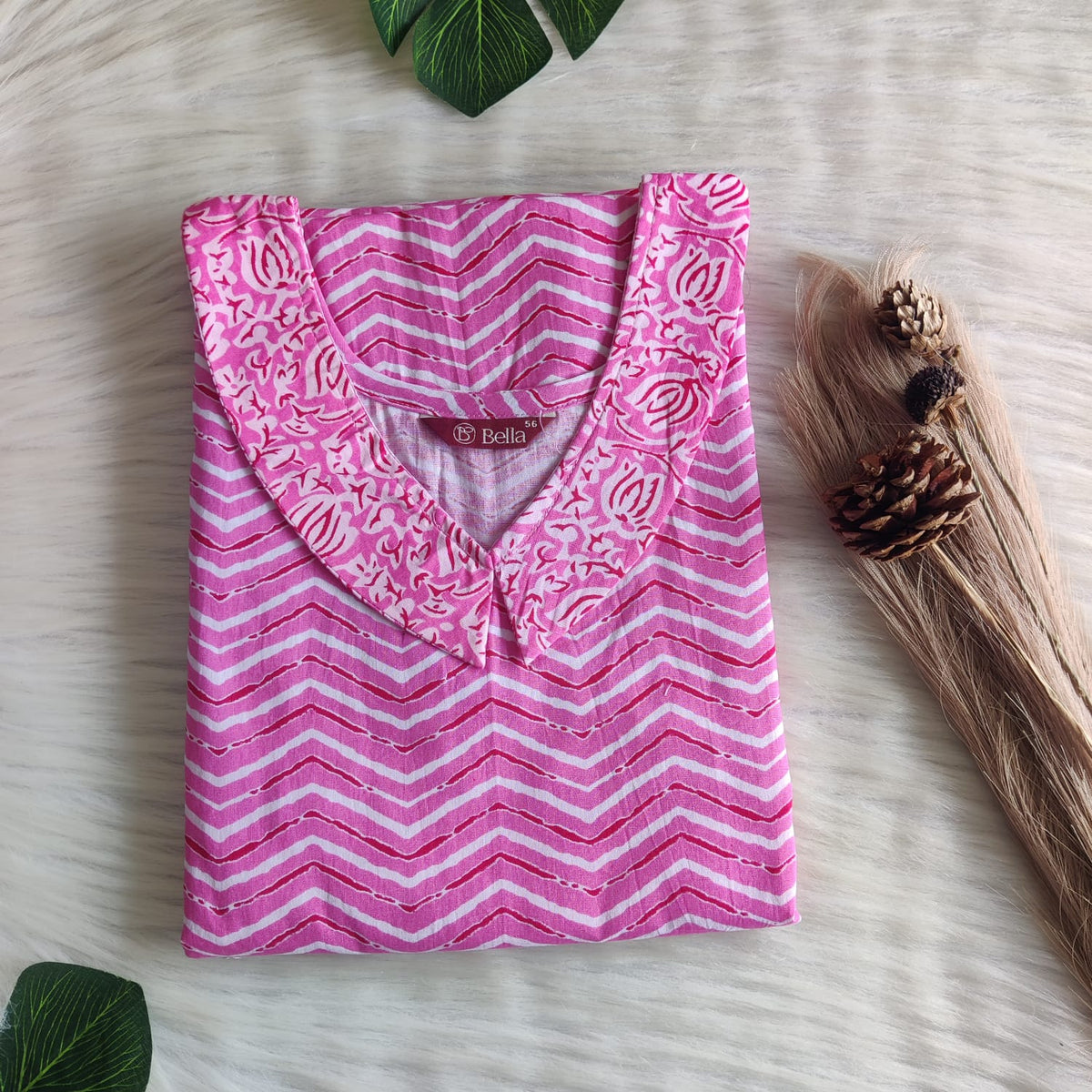 White And Pink Zig Zag Printed Premium Cotton Peter Pan Collar Nighty | Free Size | Chest Width 44″| Length 55″-56″