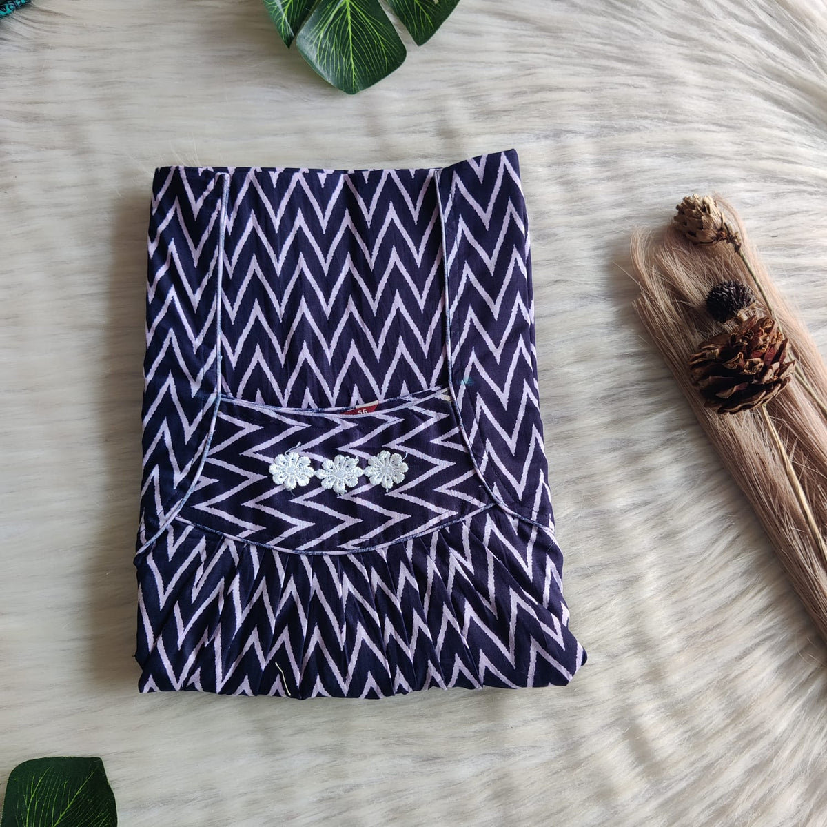 Navy Blue Zig-Zag Printed Premium Cotton Three Flower Nighty |Free Size | Chest Width 44"| Length 54"-55"