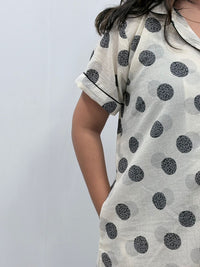 Grey And Cream Dot Printed Seer Sucker Full Open Long Polo Shirt Dress | Side Pocket | Free Size | Chest Width 44″| Length 44″