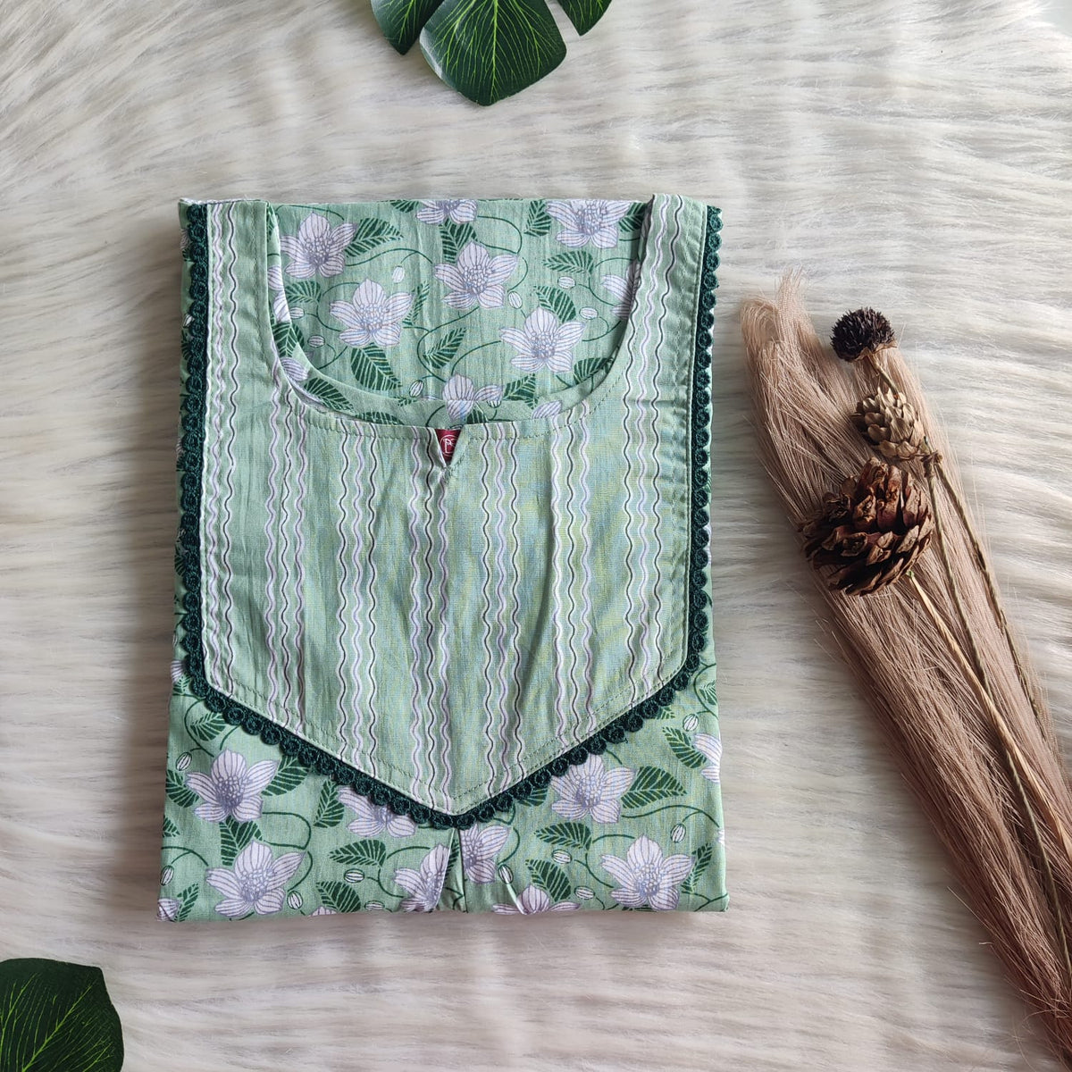 Green And White Floral Printed Premium Cotton Mix N Match Lace Pocket Nighty | Free Size | Chest Width 44″| Length 56″