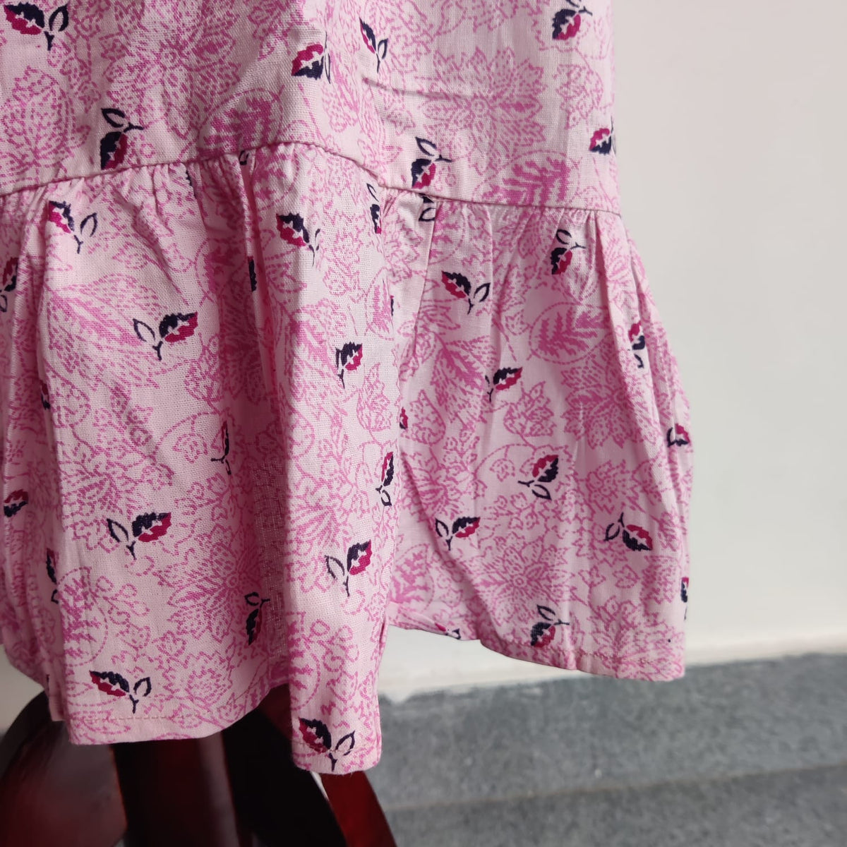 Garage Sale - Pink Leaf Printed Premium Cotton Ruffle Sleeve Short Maternity Gown