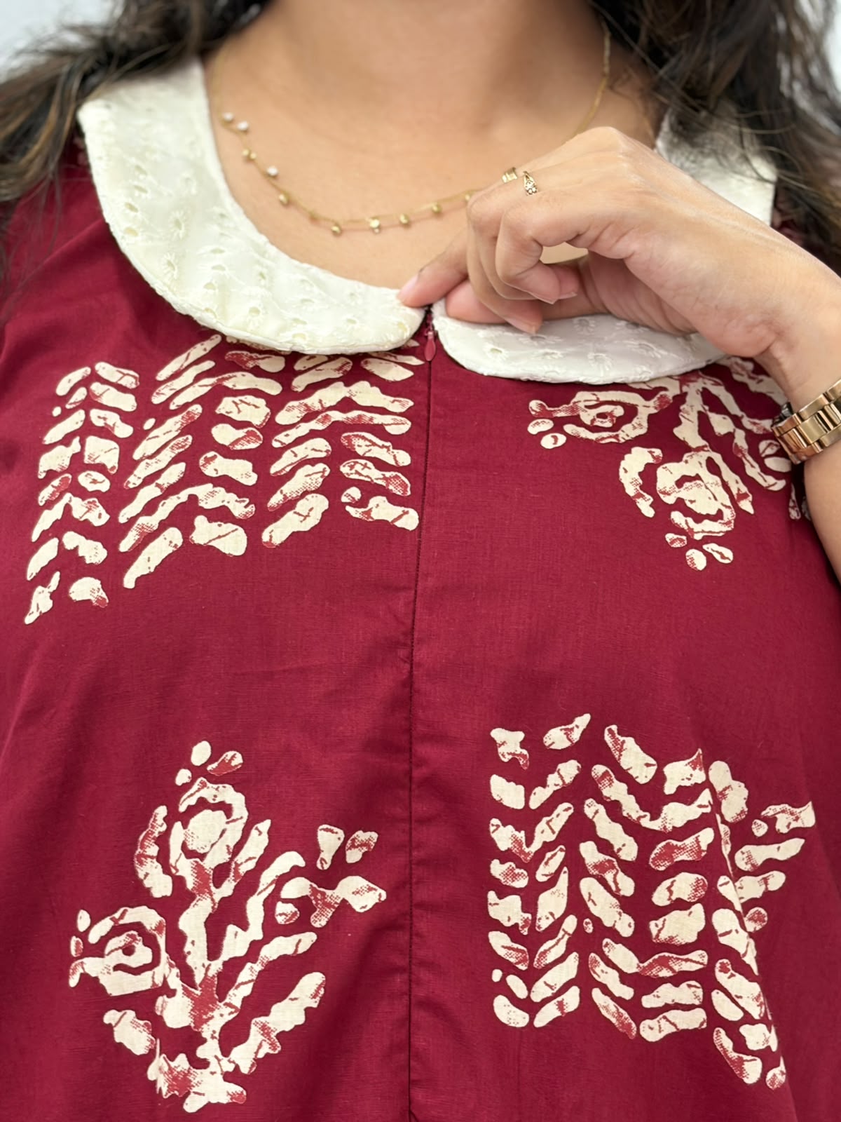 Maroon Printed Pure Cotton Peter Pan Collar Sleeveless Long Zip Feeding Nighty | Free Size | Chest Width 44″| Length 56″