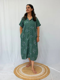 Green Floral Printed Alfine Full Open Long Polo Shirt Dress | Side Pocket | Free Size | Chest Width 44″| Length 44″