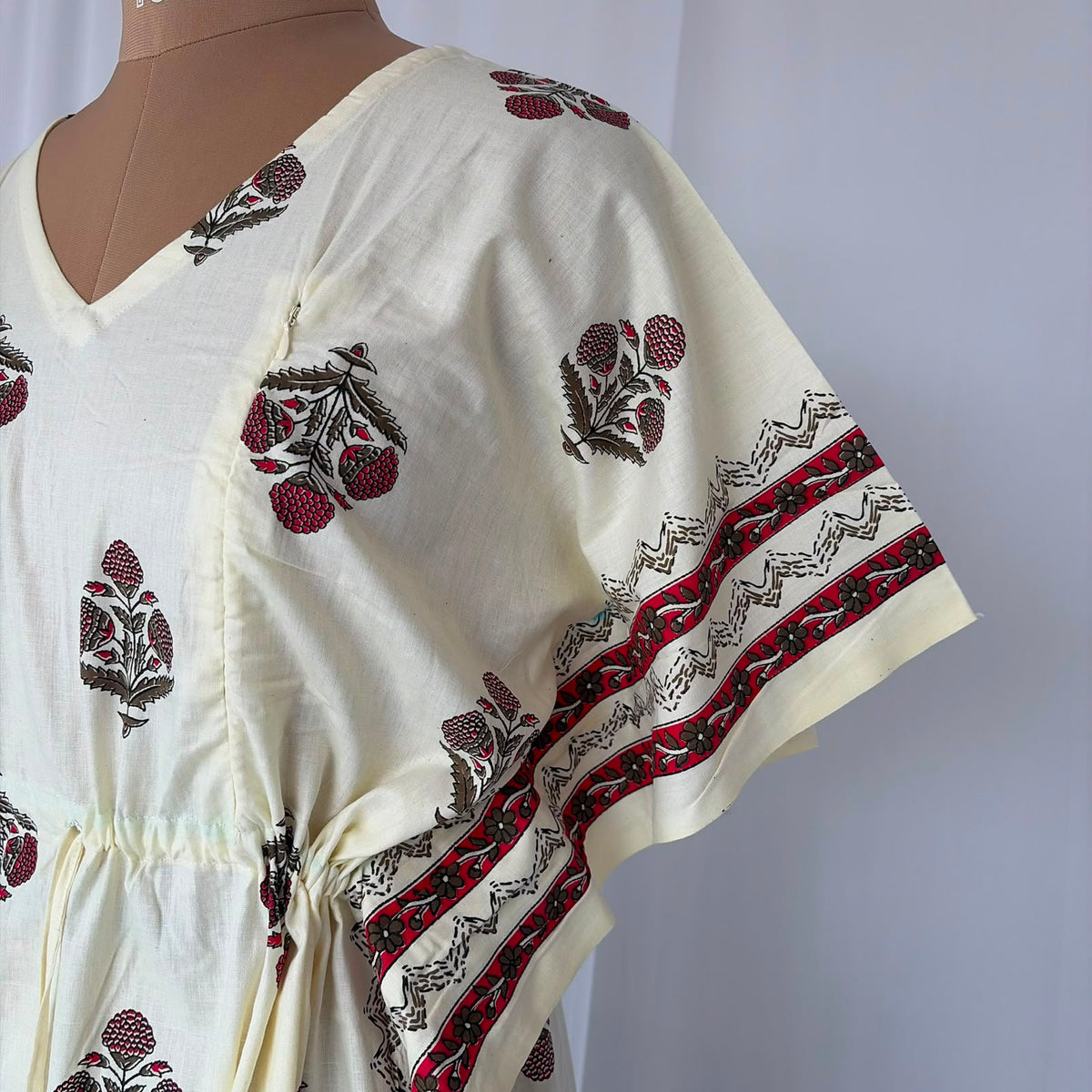 Red Floral Printed Ivory Premium Cotton Feeding Kaftan | Free Size | Chest Width 44″| Length 56″