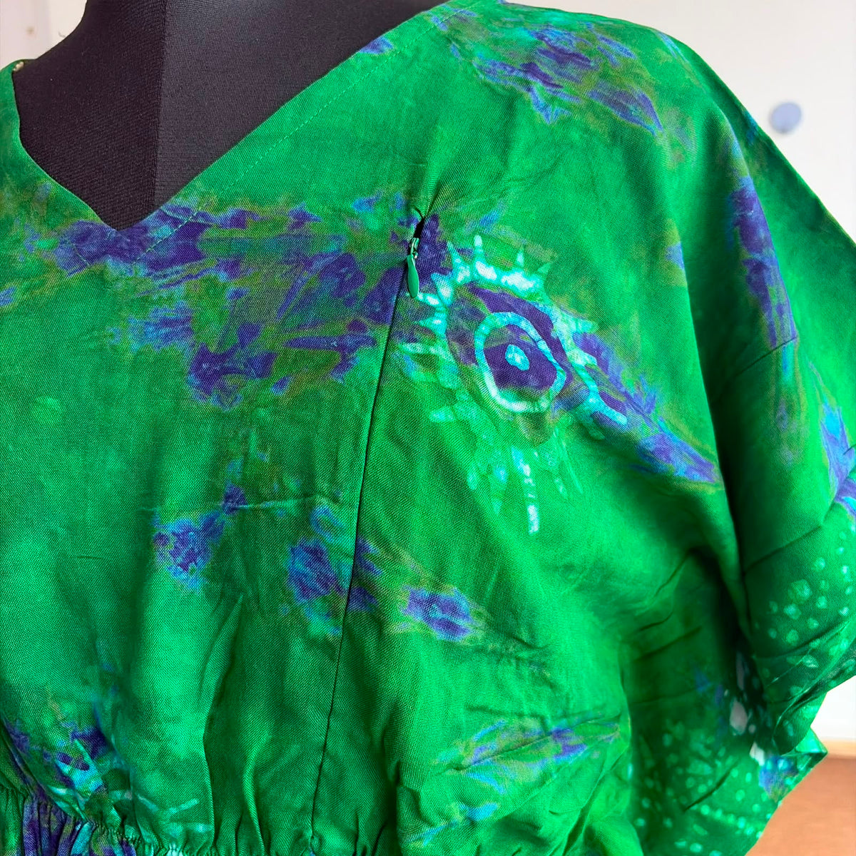 Green Batik Printed Rayon Feeding Kaftan | Free Size | Chest Width 44″| Length 56″