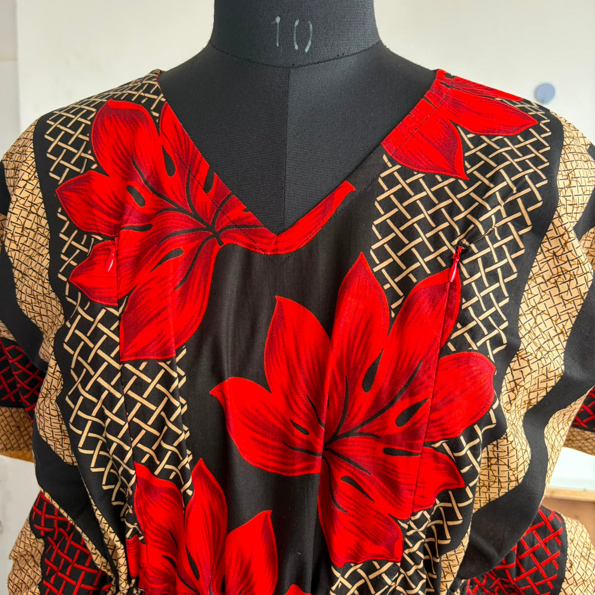Red Floral Printed Premium Cotton Feeding Kaftan | Free Size | Chest Width 44″| Length 56″