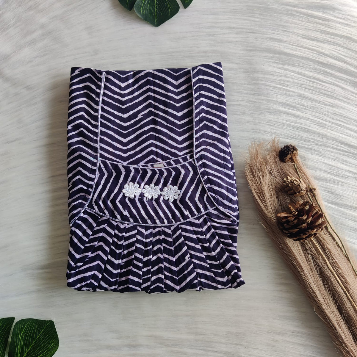 Navy Blue Zig-Zag Printed Premium Cotton Three Flower Nighty |Free Size | Chest Width 44"| Length 54"-55"
