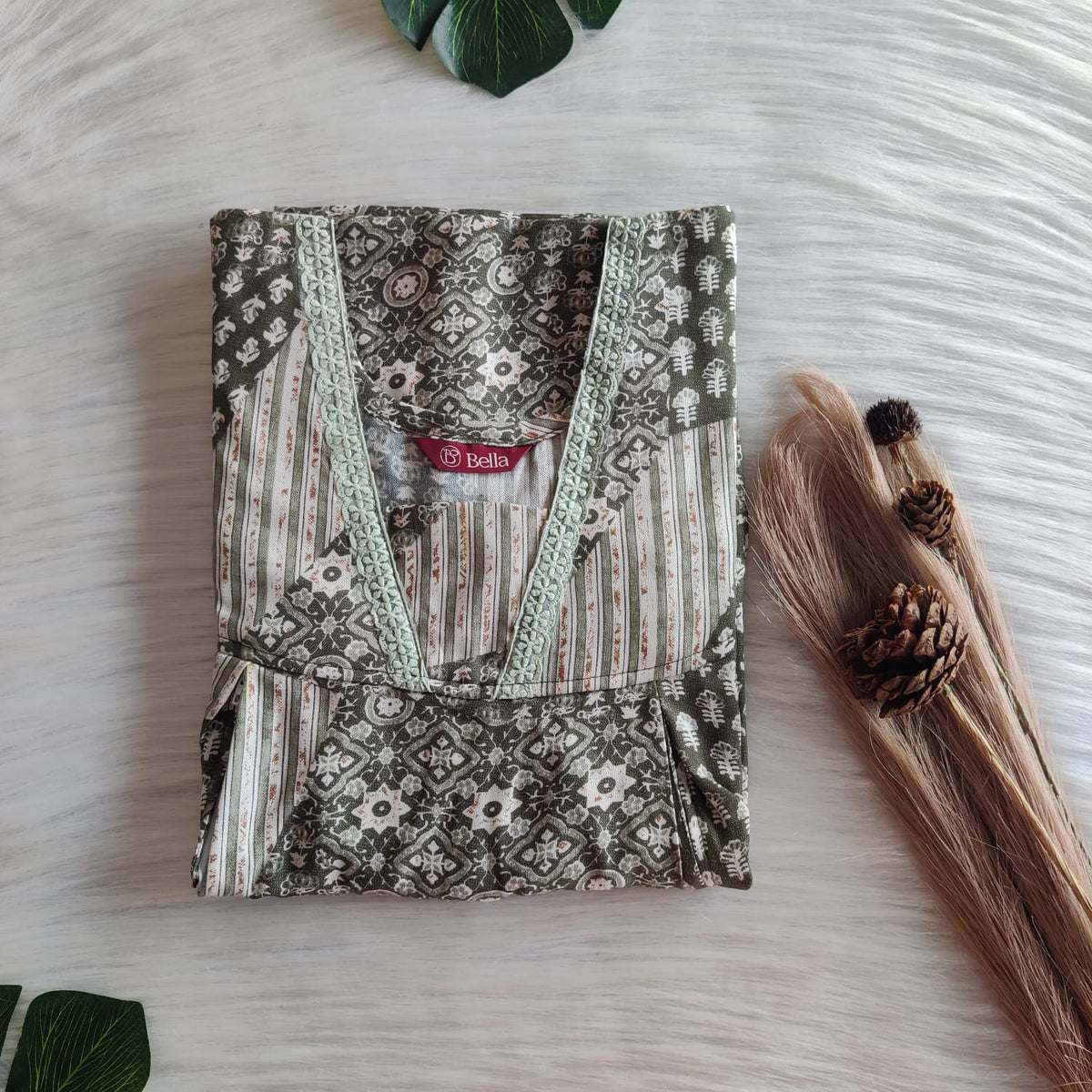 Pastel Green Printed Alfine Two Side Vertical Zip Lace Nighty | Free Size | Chest Width 44″ | Length 56″