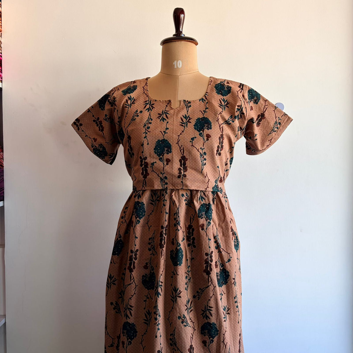 Green Floral Printed Brown Premium Cotton Buttonless Zipless Short Maternity Nighty | Free Size | Chest Width 44″| Length 46″