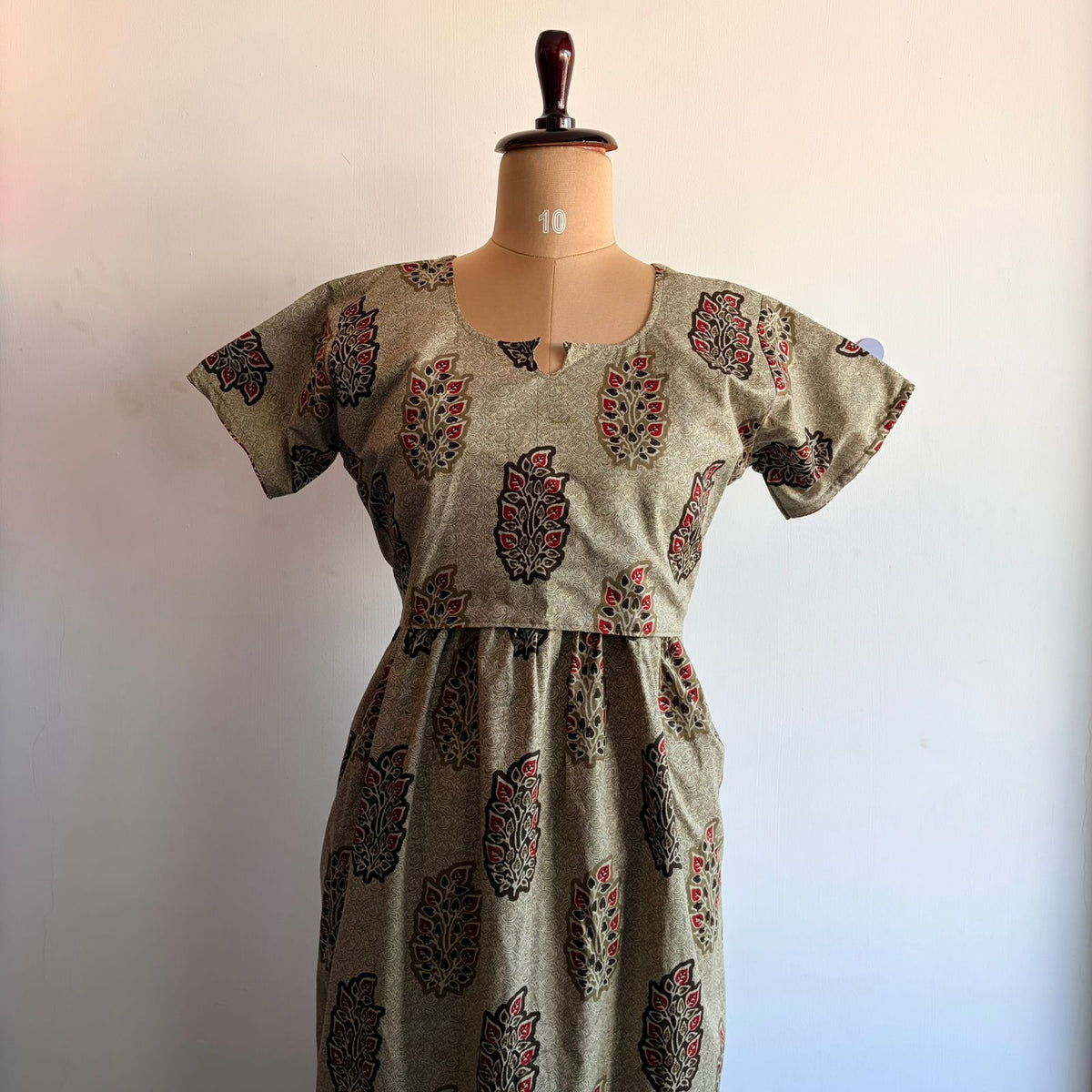 Pastel Green Printed Premium Cotton Buttonless Zipless Short Maternity Nighty | Free Size | Chest Width 44″| Length 46″