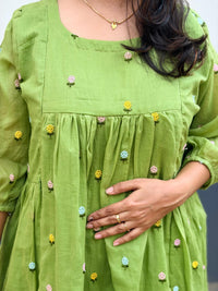 Green Floral Embroidered Mul Cotton Feeding Kurti With Two Side Invisible Zip | Free Size | 44" length