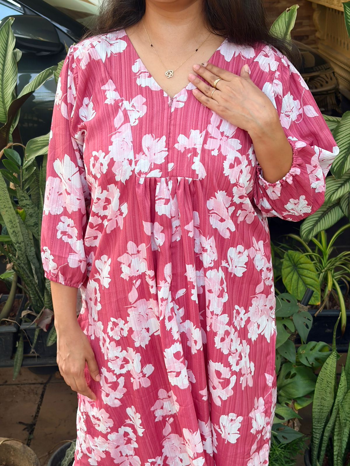Mauve Pink Floral Printed Cotton Slub V - Neck Feeding Kurti Co-ord Set With Centre Long Invisible Zip| Palazzo Pant | Free Size
