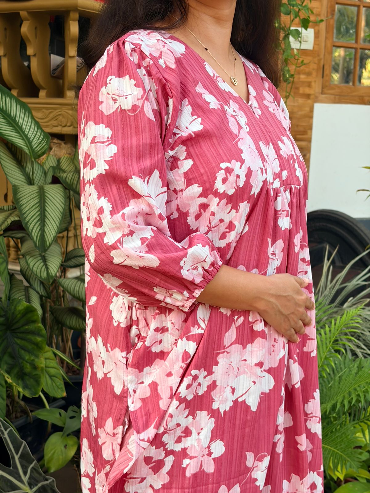 Mauve Pink Floral Printed Cotton Slub V - Neck Feeding Kurti Co-ord Set With Centre Long Invisible Zip| Palazzo Pant | Free Size