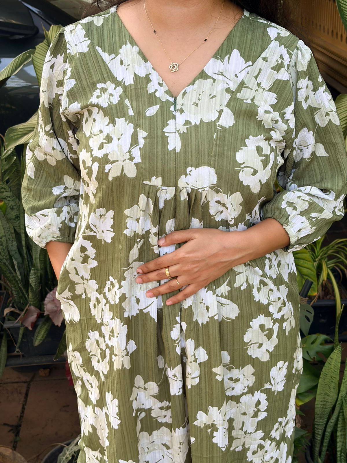 Olive Green Floral Printed Cotton Slub V - Neck Feeding Kurti Co-ord Set With Centre Long Invisible Zip| Palazzo Pant | Free Size