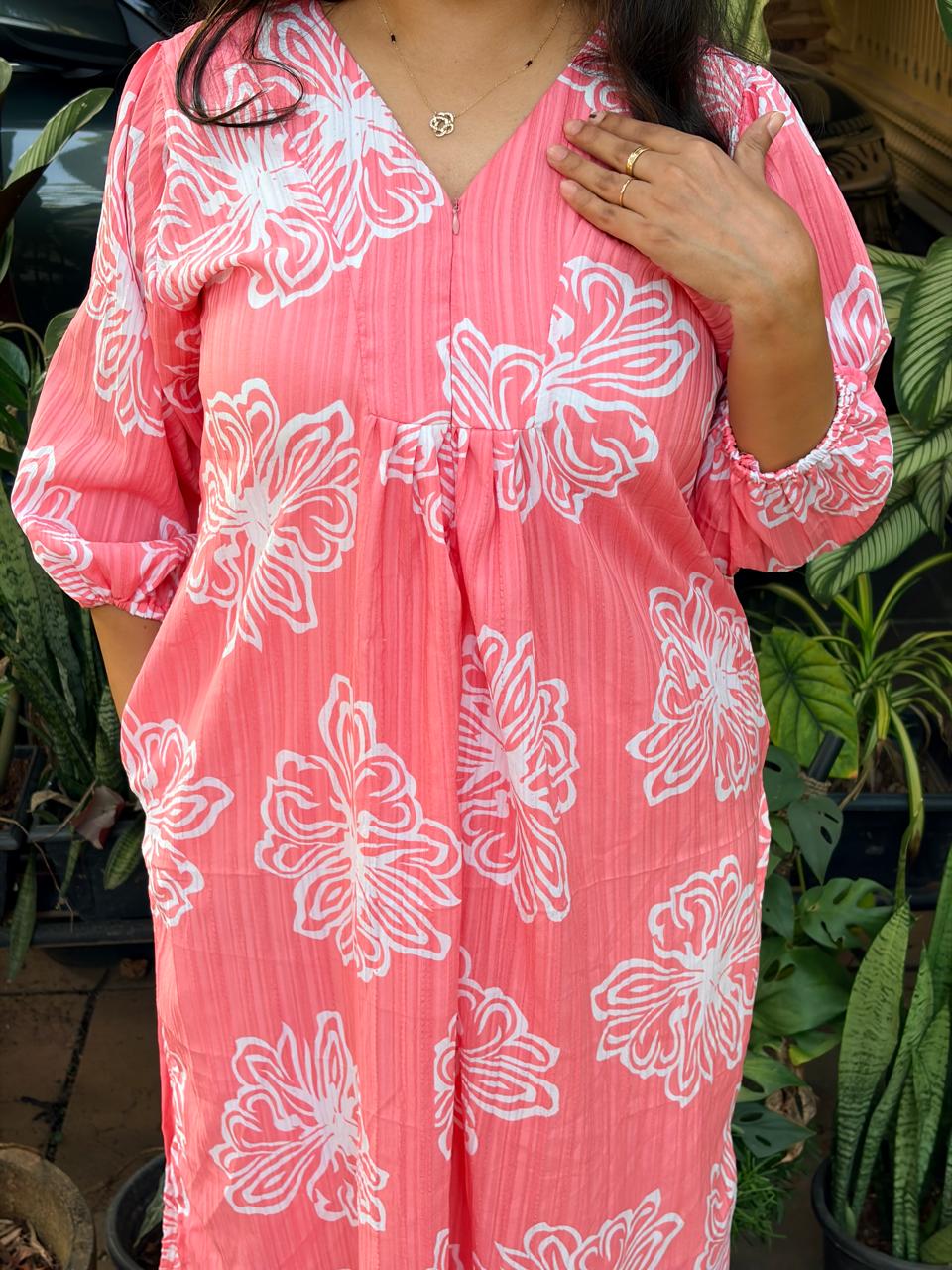Peach Floral Printed Cotton Slub V - Neck Feeding Kurti Co-ord Set With Centre Long Invisible Zip| Palazzo Pant | Free Size