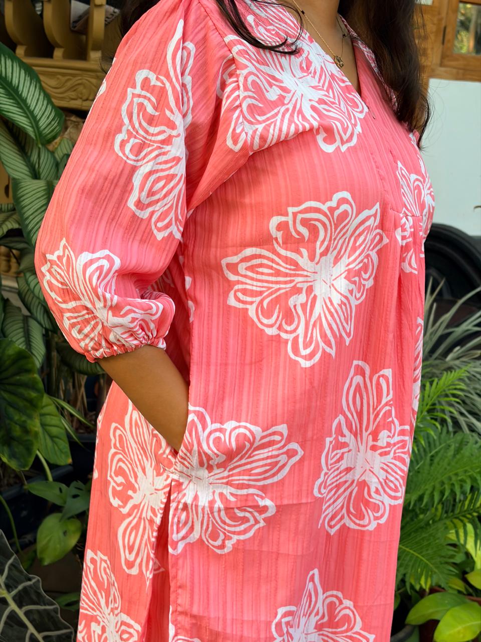 Peach Floral Printed Cotton Slub V - Neck Feeding Kurti Co-ord Set With Centre Long Invisible Zip| Palazzo Pant | Free Size