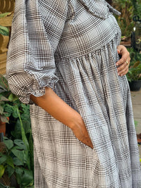 Black Check Printed Peter Pan Collar Seer Sucker Puff 3/4 Sleeve Maternity Dress with Centre Long Zip | Free Size | 46" length