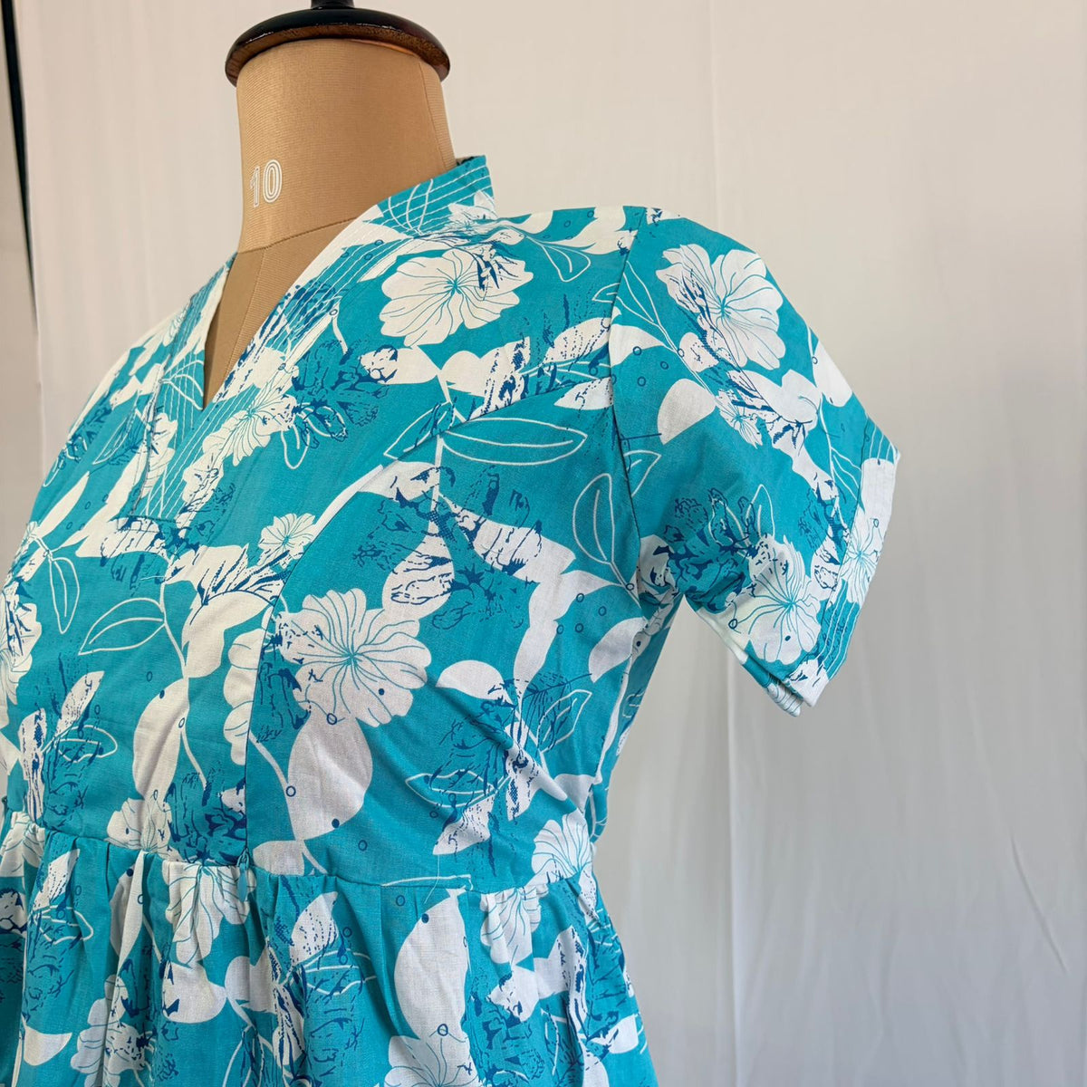 Blue Floral Printed Premium Cotton V Collar Neck Short Maternity Gown | Free Size |