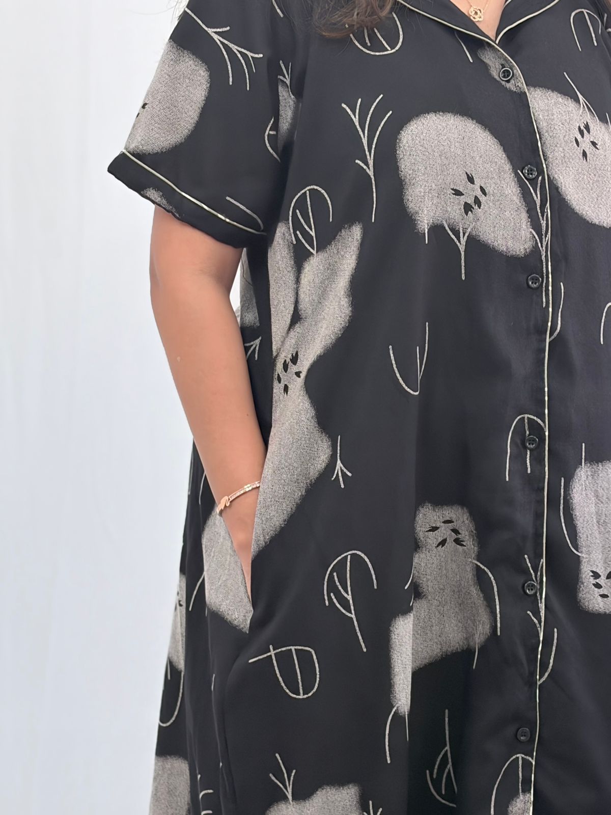 Black Printed Alpine Full Open Long Polo Shirt Dress | Side Pocket | Free Size | Chest Width 44″| Length 44″