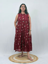 Maroon Floral Embroidered Mul Chanderi Sleeveless Feeding Kurti With Two Side Invisible Zip | Free Size | 46" length